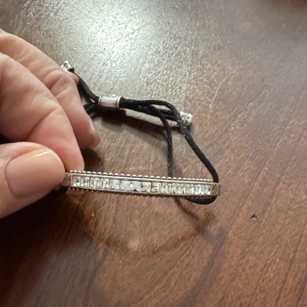 4/$30 Sale! EUC Brighton Silver and Black Crystal Bracelet